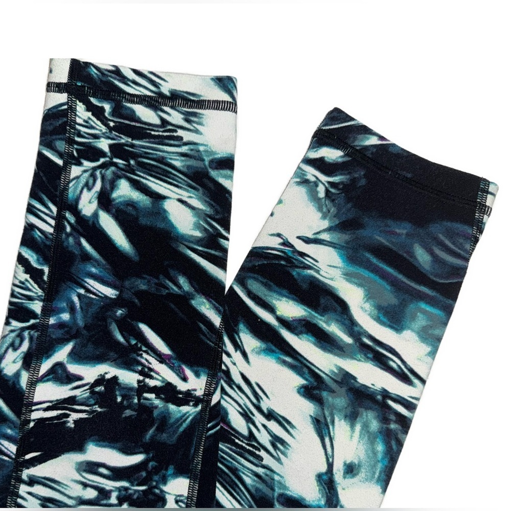 New Balance NB Dry Leggings – Size Medium
💙 Luxe Activewear Vibes - Picture 6 of 10